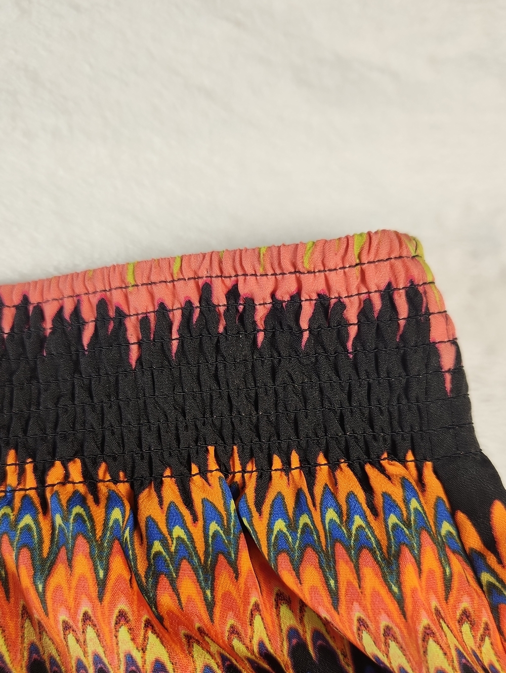 Kensie Mini Skirt Multicolor Zig Zag Pattern and Elastic Waistband Size M - Picture 9 of 16